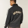 2006 FIFA World Cup Germany Grafik-Fleece-Trainingsjacke 2006 FIFA World Cup Germany Grafik-Fleece-Trainingsjacke