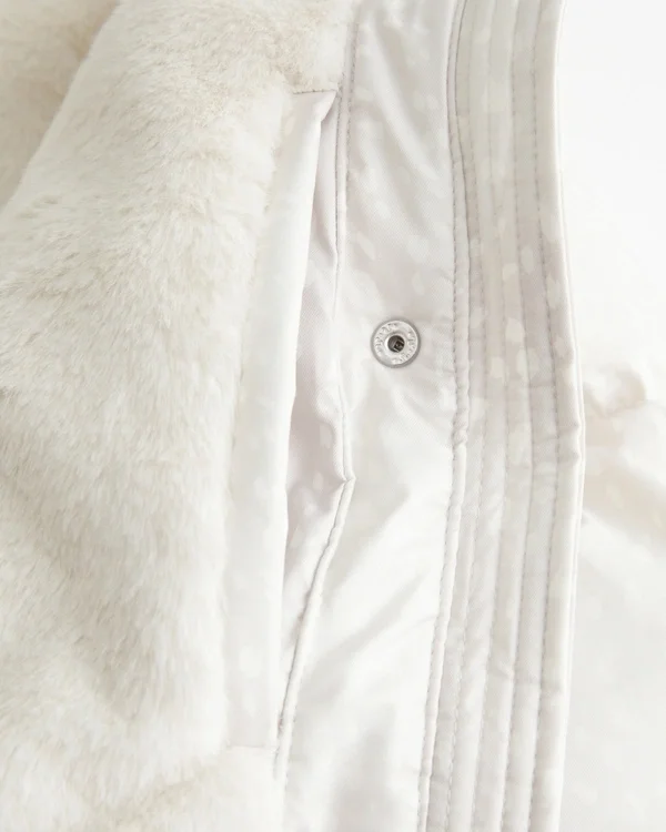 Allwetter-Daunenjacke mit Kunstfellfutter Allwetter-Daunenjacke mit Kunstfellfutter