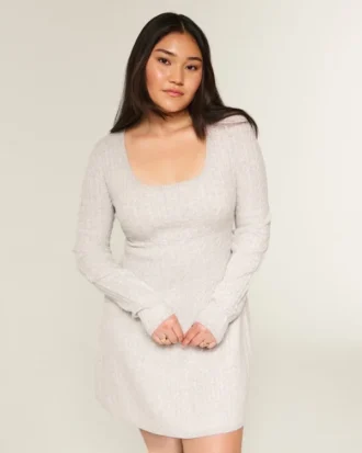 Babydoll-Strickminikleid mit Bindeband