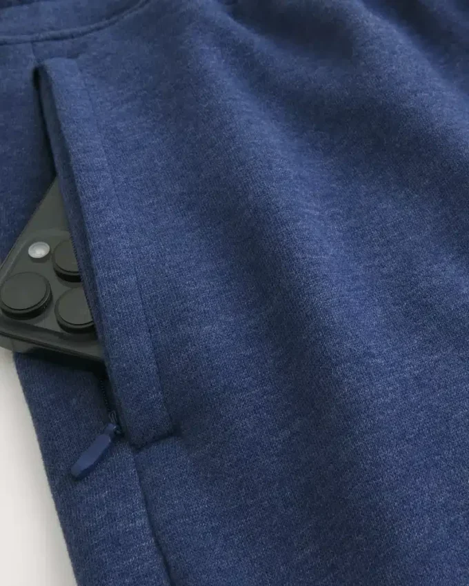 Baggy-Fleece-Shorts über dem Knie