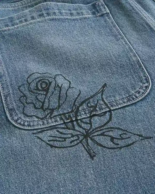 Baggy-Jeans in mittlerer Waschung mit Doodle-Print Baggy-Jeans in mittlerer Waschung mit Doodle-Print