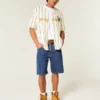 Baggy-Jeansshorts in mittlerer Waschung Baggy-Jeansshorts in mittlerer Waschung