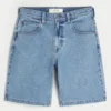 Baggy-Jeansshorts in mittlerer Waschung