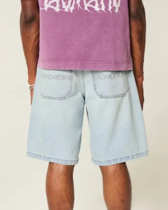Baggy-Jeansshorts mit Kettenstickerei