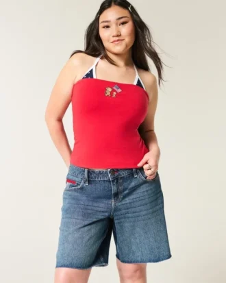 Baggy-Jeansshorts mit niedriger Leibhöhe, dunkler Waschung und amerikanischer Flagge