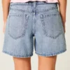 Baggy-Jeansshorts mit niedriger Leibhöhe, mittlerer Waschung und umgeschlagenem Bund, 5″ Baggy-Jeansshorts mit niedriger Leibhöhe, mittlerer Waschung und umgeschlagenem Bund, 5″