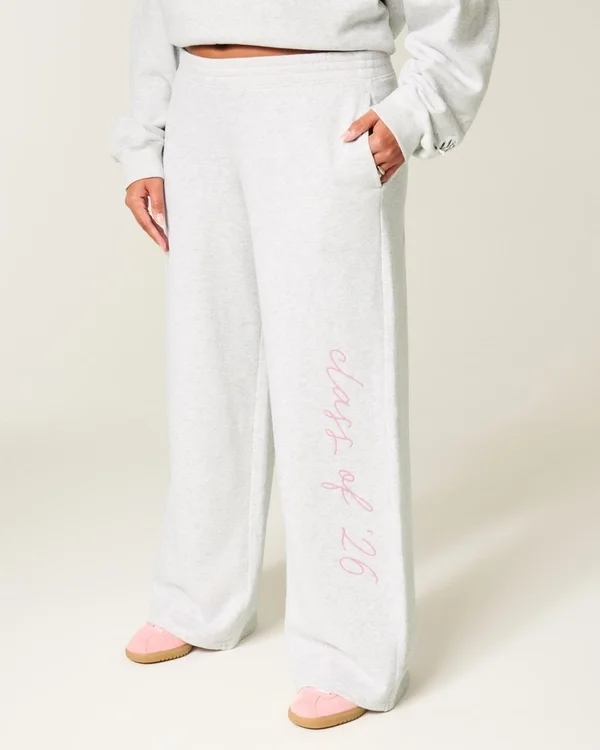 Baggy-Sweathose mit „Class of ’26”-Grafik Baggy-Sweathose mit „Class of ’26”-Grafik