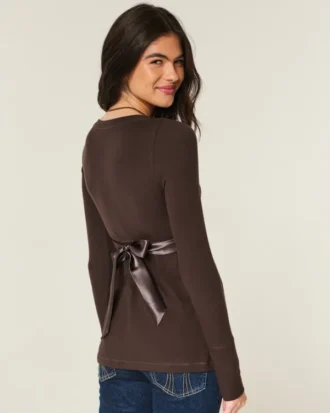 Bequemes langärmeliges Babydoll-Oberteil mit Wickelausschnitt