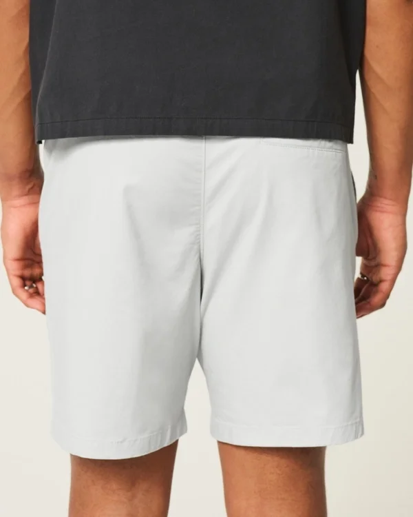Über dem Knie endende Twill-Shorts zum Hineinschlüpfen Über dem Knie endende Twill-Shorts zum Hineinschlüpfen