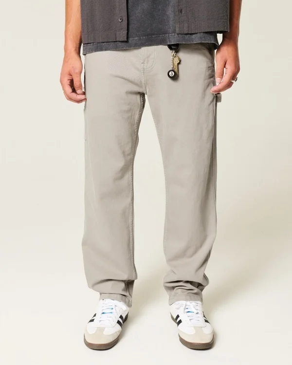 Bestickte, locker sitzende Malerjeans Bestickte, locker sitzende Malerjeans