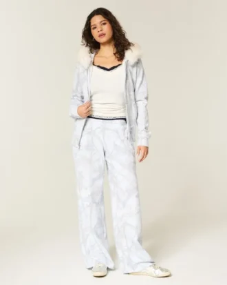 Blaue Baggy-Jogginghose mit Camouflage-Muster