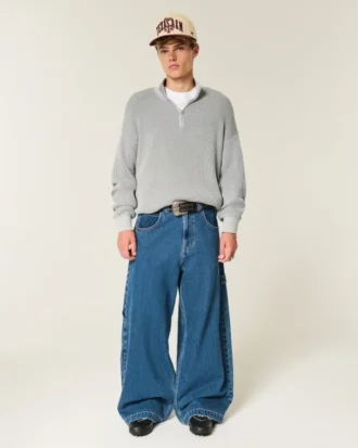 Boxy-Pullover mit Viertelreißverschluss