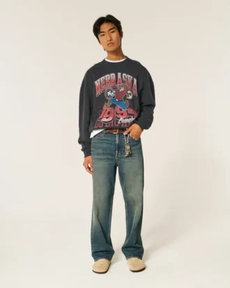 Boxy University of Nebraska Cornhuskers Graphic Crew Sweatshirt Boxy University of Nebraska Cornhuskers Graphic Crew Sweatshirt