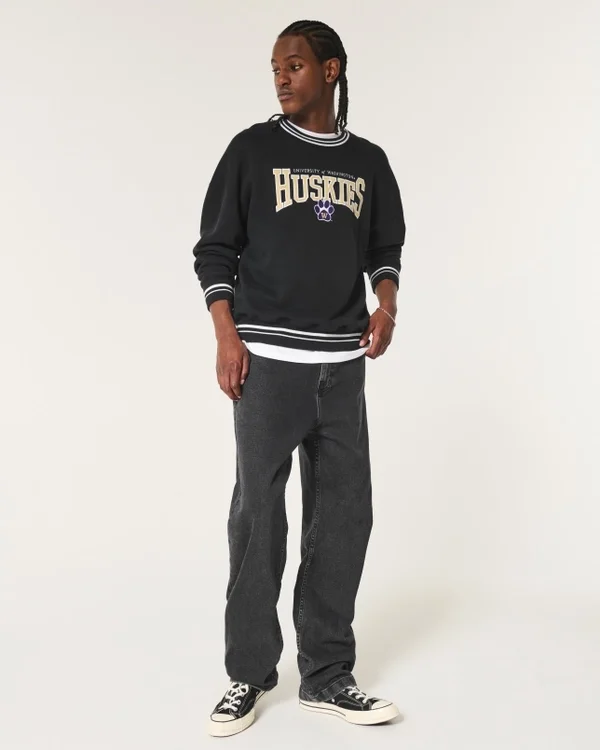 Boxy University of Washington Huskies Graphic Crew Sweatshirt Boxy University of Washington Huskies Graphic Crew Sweatshirt