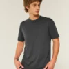 Crew-T-Shirt in klassischer Passform Crew-T-Shirt in klassischer Passform