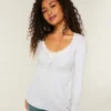 Einfach zu bindendes Henley-Babydoll-Oberteil