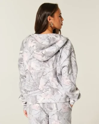 Einfach zu verschließender Camouflage-Hoodie