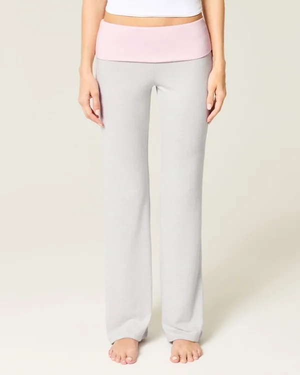 Faltbund-Strickhose mit ausgestelltem Bein Faltbund-Strickhose mit ausgestelltem Bein