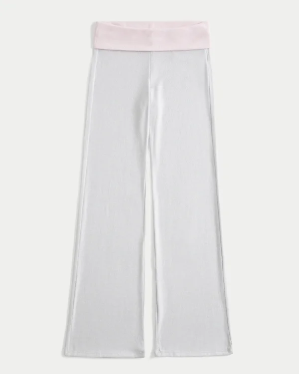 Faltbund-Strickhose mit ausgestelltem Bein Faltbund-Strickhose mit ausgestelltem Bein