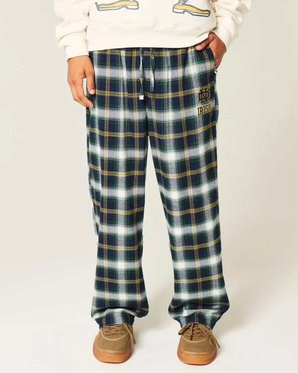 Flannelhose mit „University of Notre Dame Fighting Irish”-Grafik Flannelhose mit „University of Notre Dame Fighting Irish”-Grafik