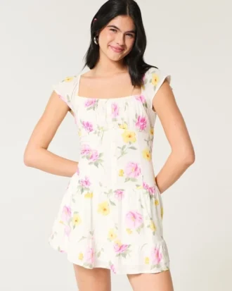 Flatterärmel-Skort-Kleid Flatterärmel-Skort-Kleid