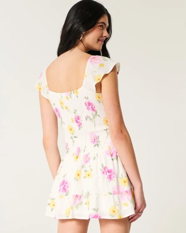 Flatterärmel-Skort-Kleid Flatterärmel-Skort-Kleid