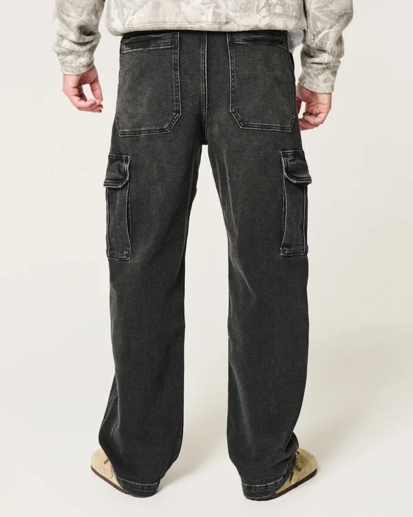 Gewaschene schwarze Baggy-Cargohose Gewaschene schwarze Baggy-Cargohose