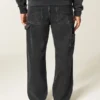 Gewaschene schwarze Baggy-Jeans im Painter-Stil Gewaschene schwarze Baggy-Jeans im Painter-Stil