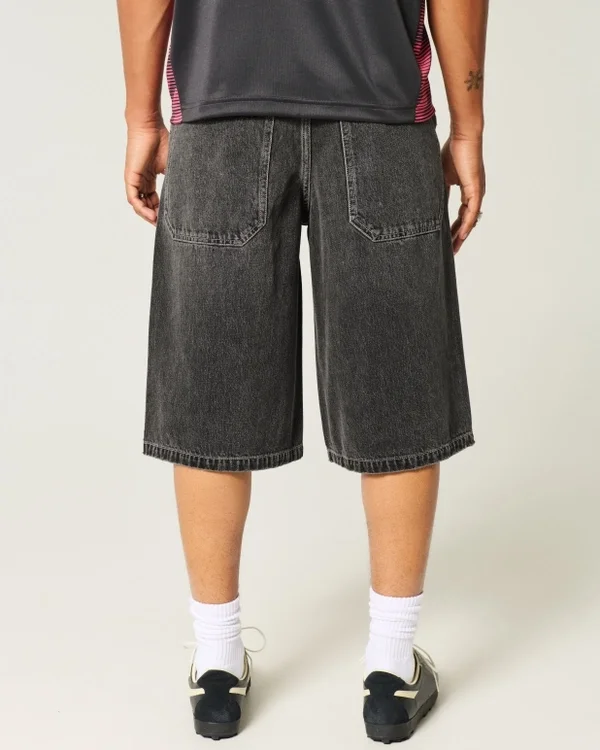 Gewaschene schwarze Denim-Halbhose Gewaschene schwarze Denim-Halbhose