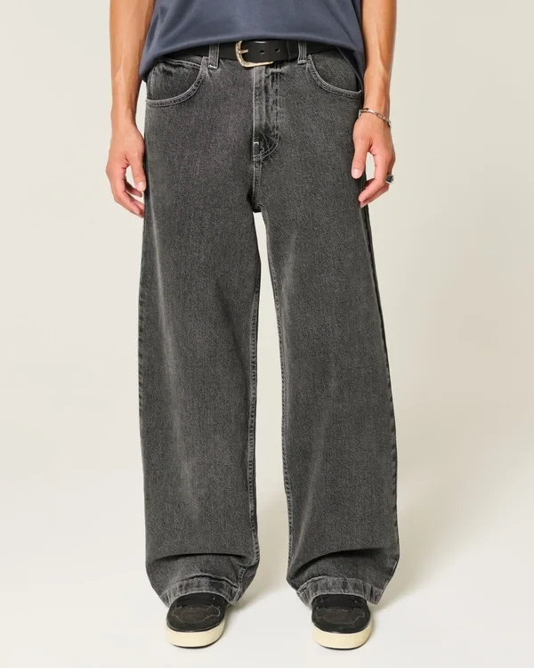 Gewaschene schwarze Super-Baggy-Jeans Gewaschene schwarze Super-Baggy-Jeans