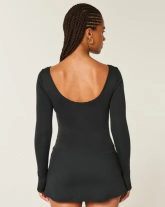 Gilly Hicks Active Recharge Cinch Sweetheart Top Gilly Hicks Active Recharge Cinch Sweetheart Top