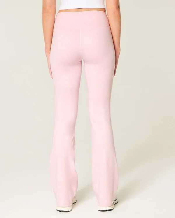 Gilly Hicks Active Recharge Leggings mit Bindegürtel und Bootcut-Bein Gilly Hicks Active Recharge Leggings mit Bindegürtel und Bootcut-Bein