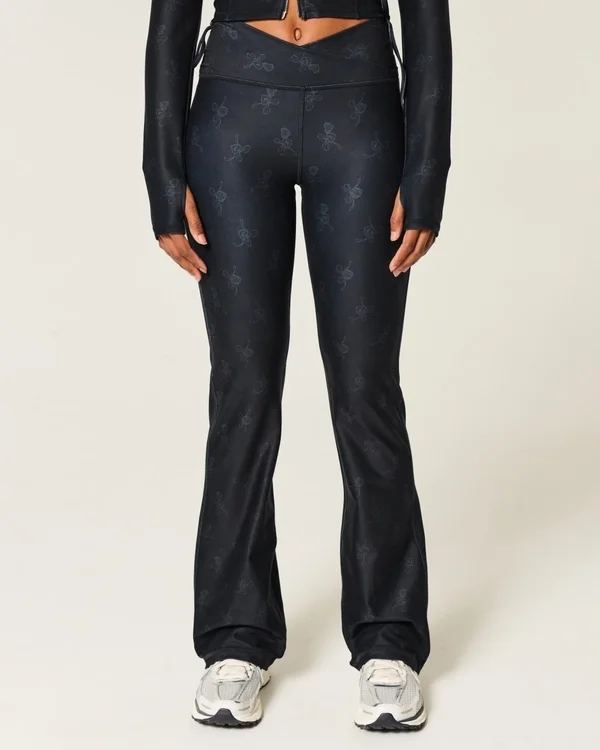 Gilly Hicks Active Recharge Wrap Boot Pants Gilly Hicks Active Recharge Wrap Boot Pants