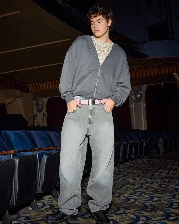 Graue Skater-Baggy-Jeans Graue Skater-Baggy-Jeans