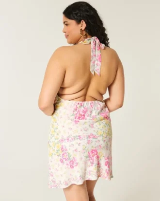 Halterkleid aus Crêpe mit offenem Rücken