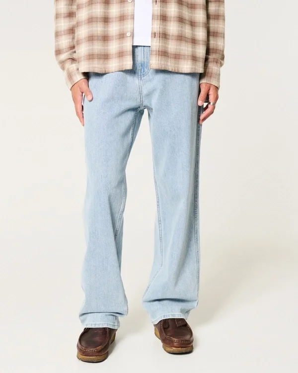 Hellblaue Baggy-Jeans im Painter-Stil Hellblaue Baggy-Jeans im Painter-Stil