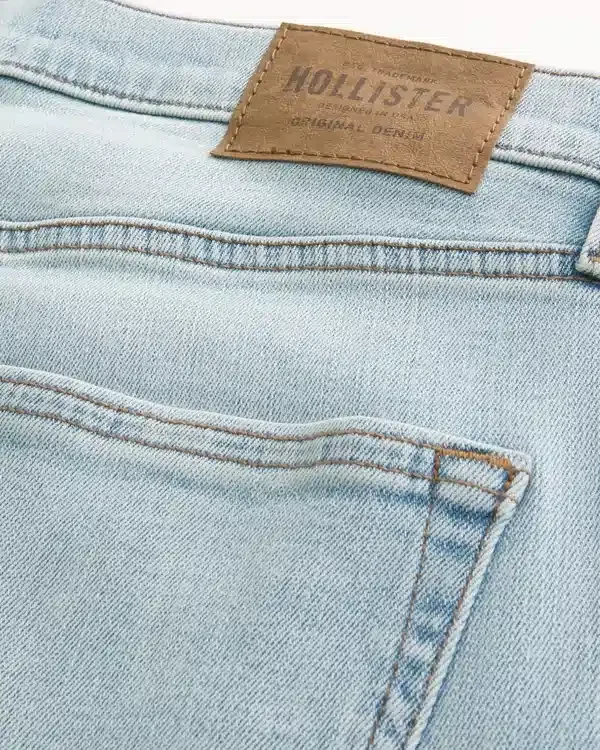 Hellblaue Slim-Fit-Jeans Hellblaue Slim-Fit-Jeans