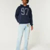 Hellblaue Straight-Jeans