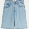 Hellblaue, superweite Jeansshorts Hellblaue, superweite Jeansshorts