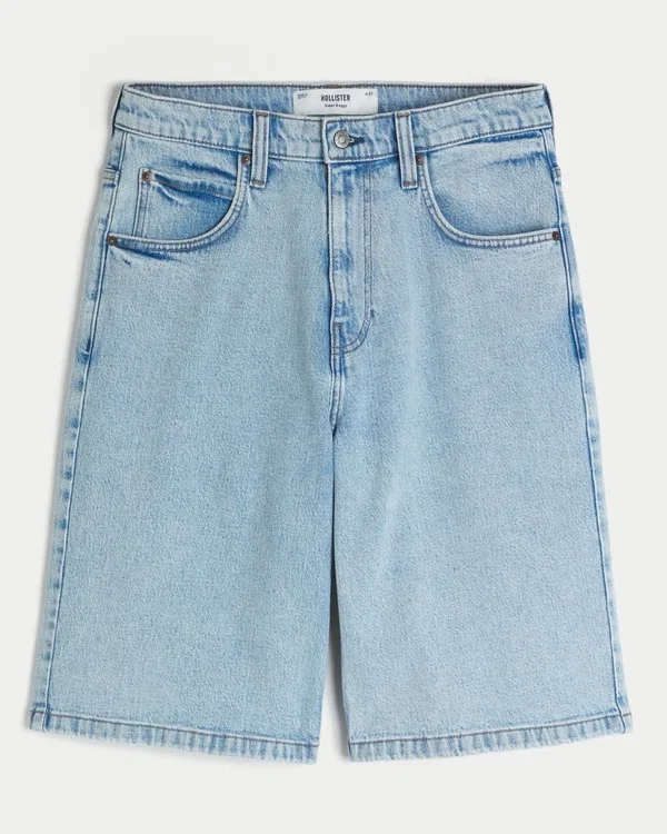 Hellblaue, superweite Jeansshorts Hellblaue, superweite Jeansshorts