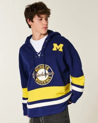 Hockey-Sweatshirt mit Grafik der University of Michigan Wolverines