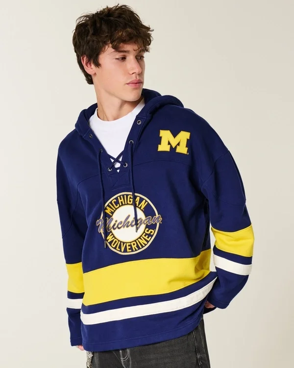 Hockey-Sweatshirt mit Grafik der University of Michigan Wolverines Hockey-Sweatshirt mit Grafik der University of Michigan Wolverines