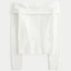 Hollister Bequemer Cloud Stitchy Off-Shoulder-Pullover Hollister Bequemer Cloud Stitchy Off-Shoulder-Pullover