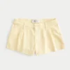 Hollister Livvy Shorts aus Leinenmischung mit niedriger Leibhöhe Hollister Livvy Shorts aus Leinenmischung mit niedriger Leibhöhe