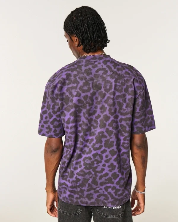 Hollister x Taco Bell Boxy Heavyweight Shine Graphic Tee Hollister x Taco Bell Boxy Heavyweight Shine Graphic Tee