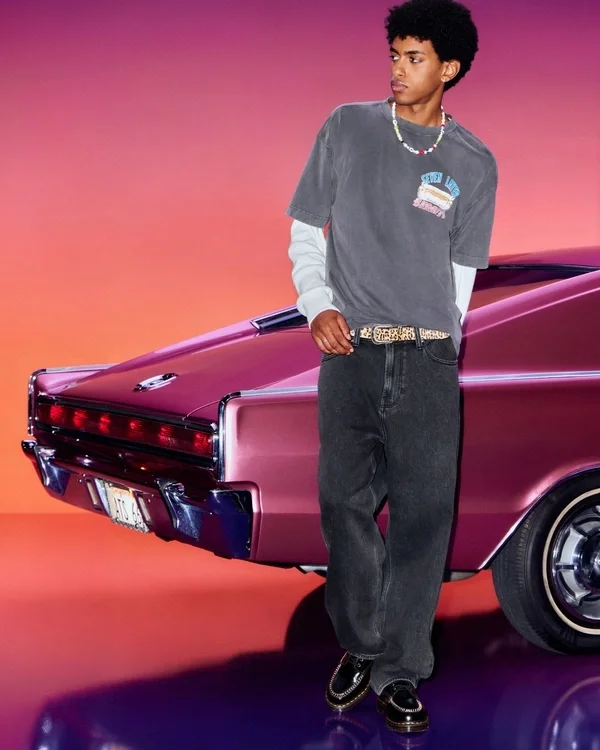 Hollister x Taco Bell Washed Black Embroidered Graphic Baggy Jeans Hollister x Taco Bell Washed Black Embroidered Graphic Baggy Jeans