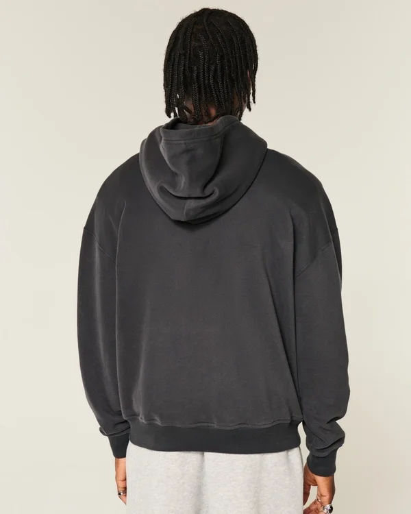 Hoodie mit Grafik der University of Cincinnati Bearcats Hoodie mit Grafik der University of Cincinnati Bearcats