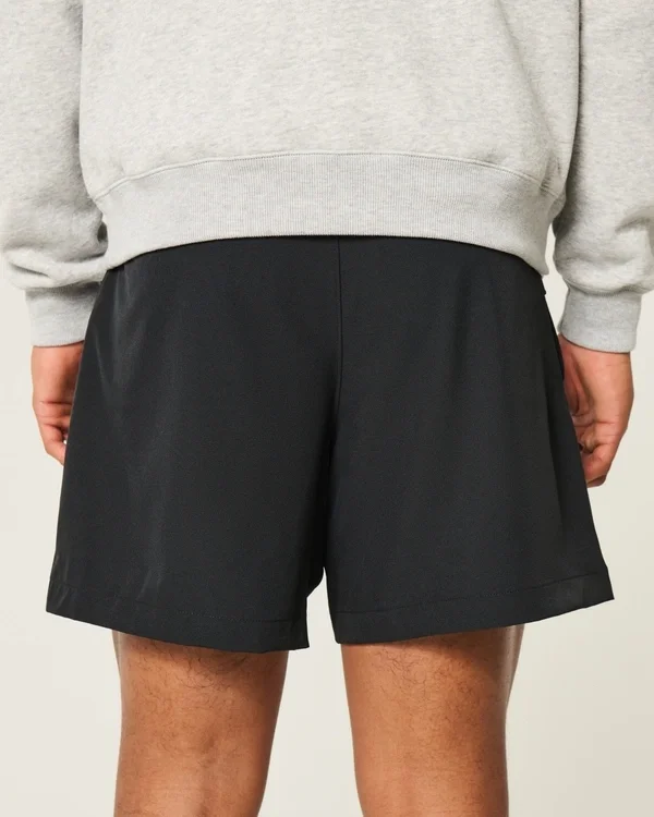 Hybrid-Shorts in mittlerer Länge Hybrid-Shorts in mittlerer Länge