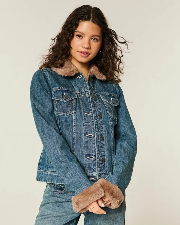 Jeansjacke mit Kunstfellbesatz Jeansjacke mit Kunstfellbesatz