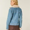 Jeansjacke mit Kunstfellbesatz Jeansjacke mit Kunstfellbesatz